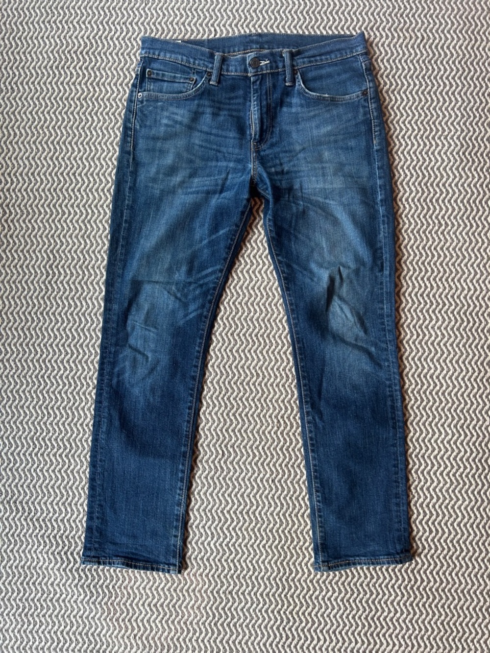 Levi's 511 Men's Slim Jeans in Dark Blue Wash